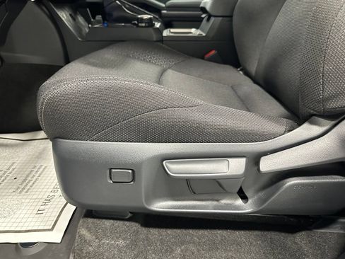 Used 2025 Toyota 4Runner SR5 AWD/4WD image 12