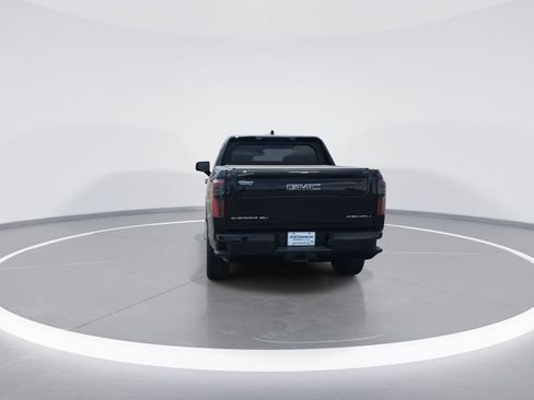 Used 2025 GMC Sierra EV Denali AWD/4WD image 7