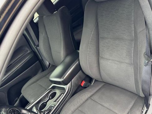 Used 2022 Dodge Durango SXT w/ Blacktop Package image 12