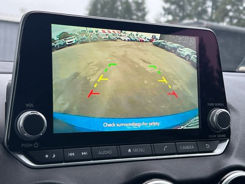 Used 2023 Nissan Sentra SR w/ Electronics Package image 21