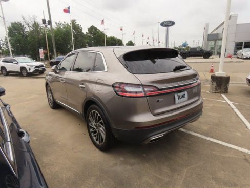 Used 2019 Lincoln Nautilus Reserve FWD image 15