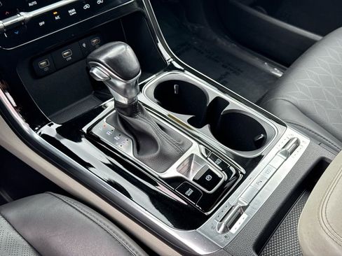 Used 2022 Kia Carnival SX image 27