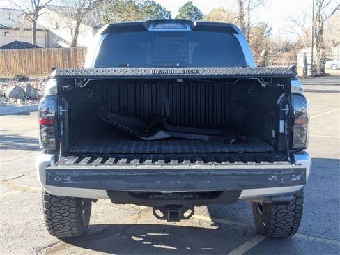Used 2022 Toyota Tacoma TRD Off-Road image 33
