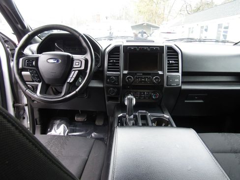 Used 2018 Ford F150 XLT w/ Equipment Group 302A Luxury image 14