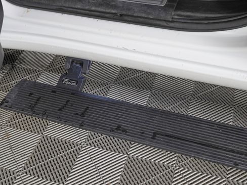 Used 2021 Chevrolet Silverado 1500 LT Trail Boss w/ Bed Protection Package image 15