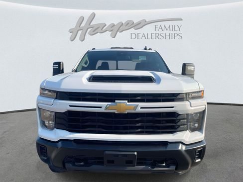 Used 2024 Chevrolet Silverado 2500 Custom w/ Custom Value Package AWD/4WD image 21