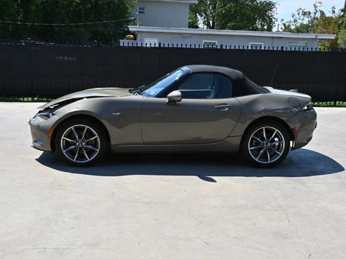 Used 2023 MAZDA MX-5 Miata Grand Touring image 5