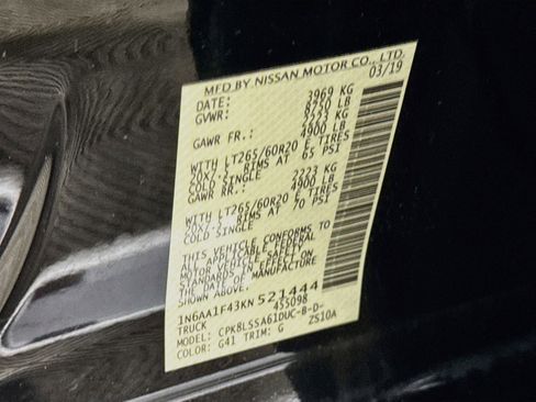 Used 2019 Nissan Titan SV w/ SV Convenience Package image 27