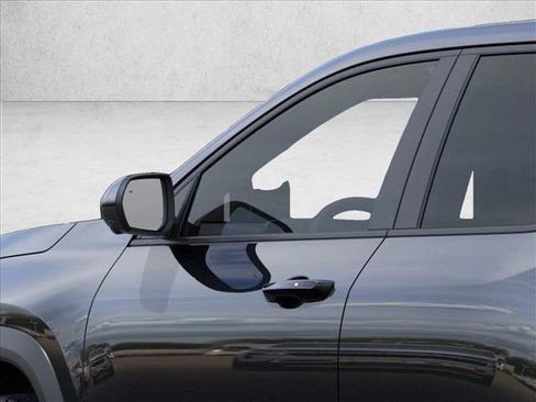 New 2026 Chevrolet Equinox LT FWD image 12