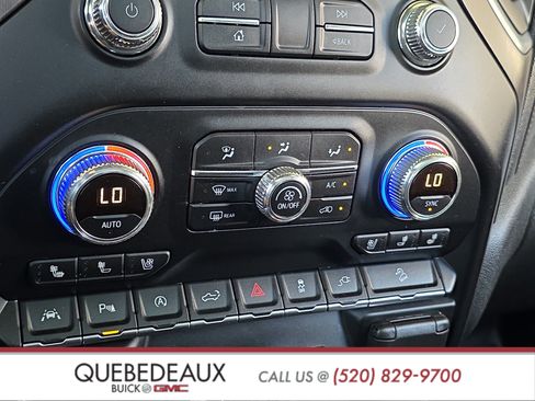 Used 2021 GMC Sierra 1500 AT4 w/ AT4 Premium Package AWD/4WD image 17