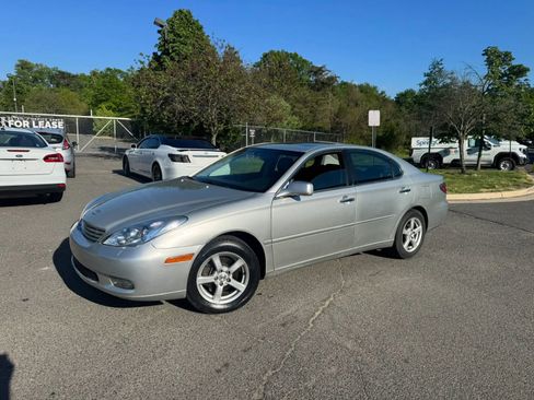 Used 2004 Lexus ES 330 FWD image 4