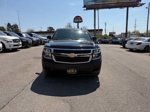 Used 2016 Chevrolet Tahoe LS image 3