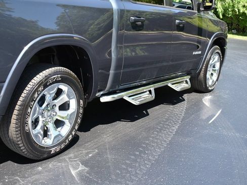 Used 2025 RAM 1500 Big Horn AWD/4WD image 7