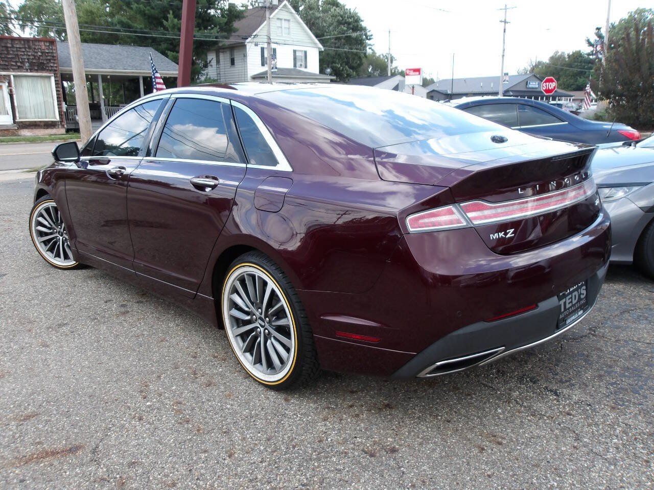 Used 2017 Lincoln MKZ Select w/ Select Plus Package FWD image 5