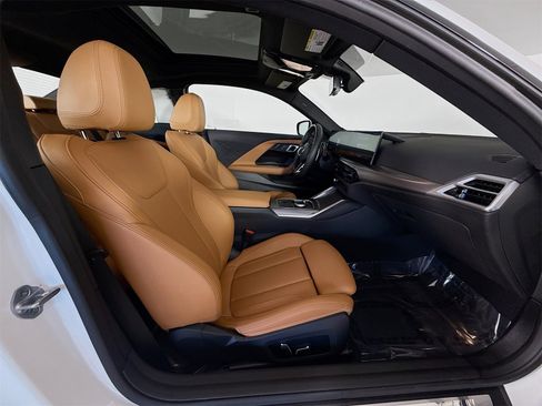 Used 2025 BMW 230i 230i w/ M Sport Package image 29