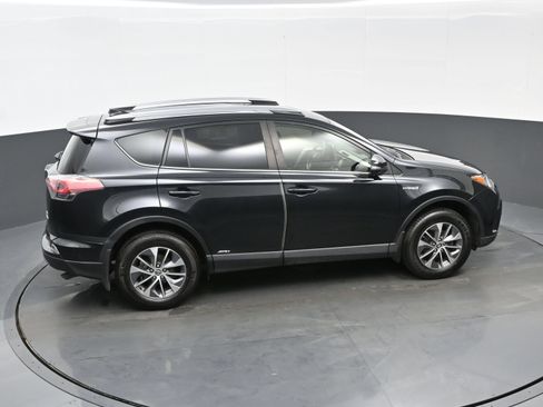 Used 2017 Toyota RAV4 XLE w/ All Weather Liner Package AWD/4WD image 43