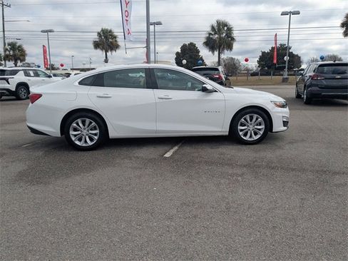 Used 2024 Chevrolet Malibu LT image 2