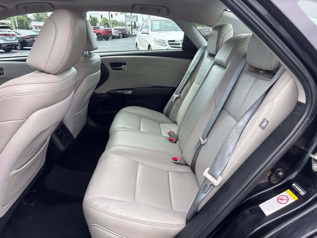 Used 2016 Toyota Avalon XLE Premium FWD image 31