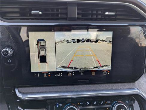 Used 2024 GMC Sierra 1500 Denali w/ Technology Package AWD/4WD image 19