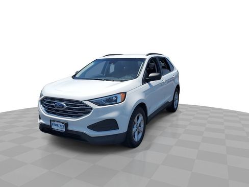 Used 2020 Ford Edge SE FWD image 4