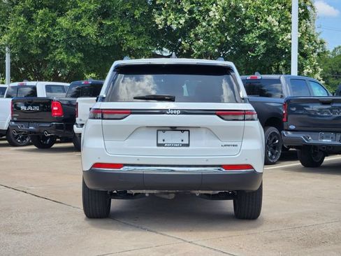 Certified 2023 Jeep Grand Cherokee Limited RWD image 6