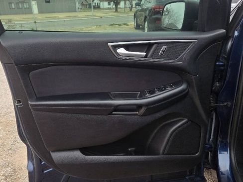 Used 2017 Ford Edge SE w/ Cargo Accessory Package FWD image 14