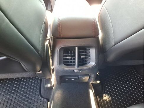 Used 2020 Jeep Cherokee Trailhawk w/ Cold Weather Group AWD/4WD image 15