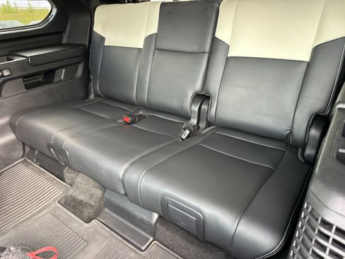 Used 2023 Toyota Sequoia Capstone AWD/4WD image 16