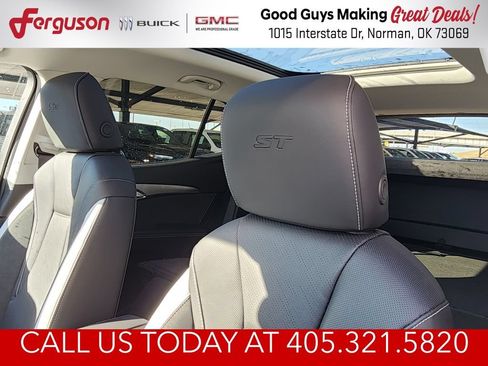 New 2026 Buick Envision Sport Touring AWD/4WD image 17