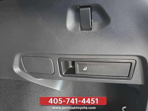 Used 2022 Volkswagen Tiguan SEL R-Line AWD/4WD image 31
