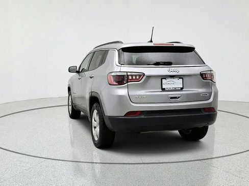 Used 2021 Jeep Compass Latitude w/ Convenience Group AWD/4WD image 6
