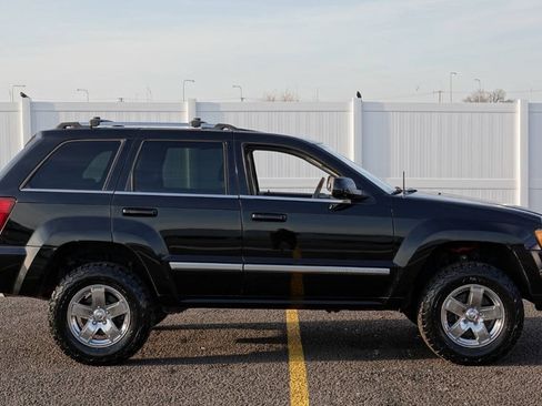 Used 2007 Jeep Grand Cherokee Overland AWD/4WD image 28