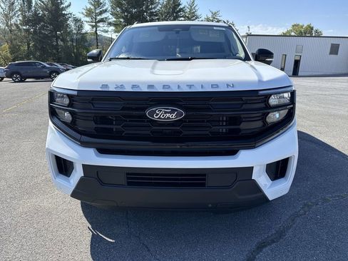 New 2025 Ford Expedition Active AWD/4WD image 2