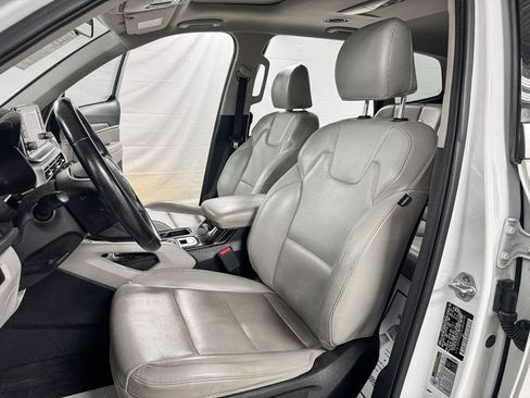 Used 2020 Kia Telluride S w/ S 8 Passenger Seating Package FWD image 9