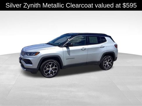 Used 2024 Jeep Compass Limited AWD/4WD image 3