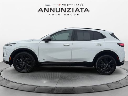 Used 2024 Buick Envision Sport Touring image 2