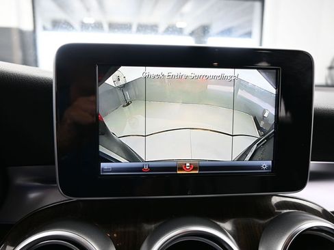 Used 2019 Mercedes-Benz GLC 300 GLC 300 image 21