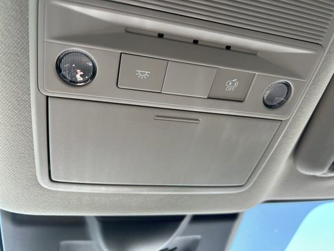 New 2026 Nissan Sentra SV w/ Floor Mat Package FWD image 38