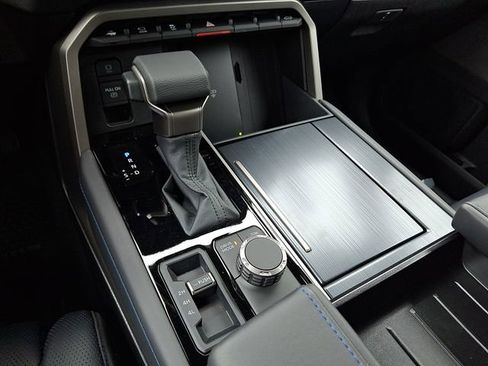 New 2026 Toyota Tundra Platinum AWD/4WD image 7