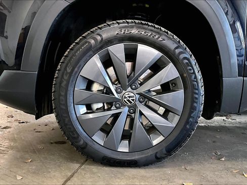 Used 2023 Volkswagen Taos S image 11