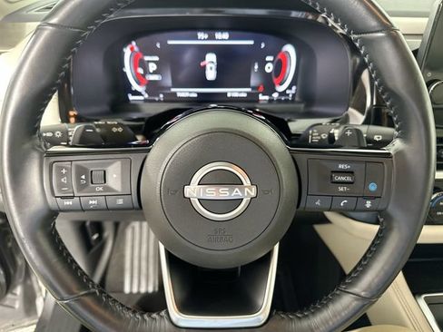 Used 2022 Nissan Pathfinder Platinum w/ Cargo Package AWD/4WD image 12