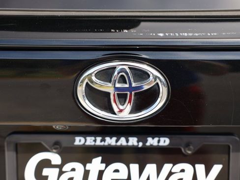 Used 2019 Toyota RAV4 LE image 41