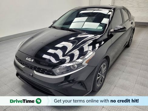 Used 2023 Kia Forte LXS w/ LXS Technology Package FWD image 1