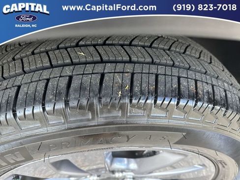 Certified 2022 Ford Explorer XLT w/ Equipment Group 202A image 14