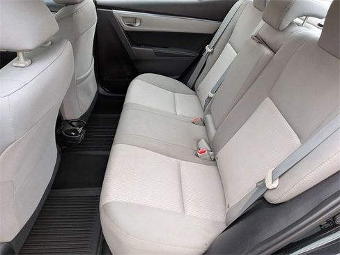 Used 2015 Toyota Corolla LE image 23