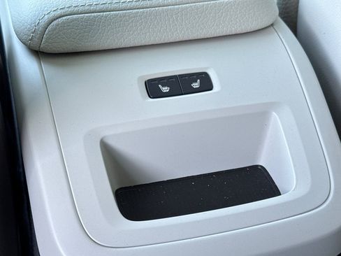 Used 2021 Volvo XC60 T8 Inscription Expression w/ Advanced Package image 13