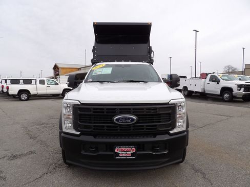 Used 2024 Ford F550 image 12