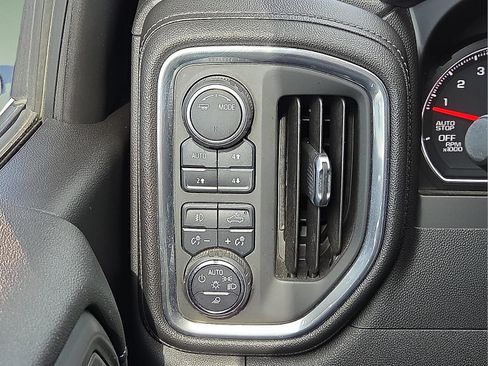 Used 2021 Chevrolet Silverado 1500 RST w/ Texas Edition Plus AWD/4WD image 19