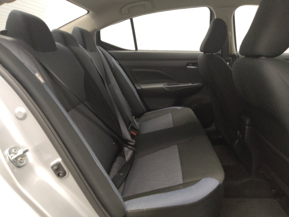 Used 2025 Nissan Versa SV FWD image 19