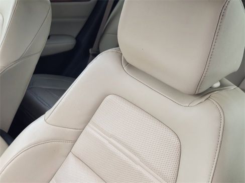 Used 2017 Honda CR-V Touring image 24